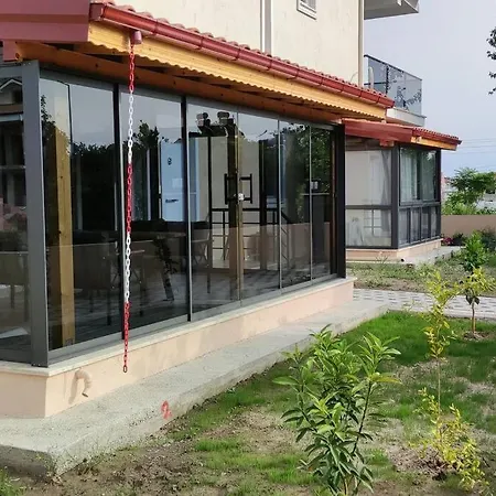 Casa vacanze Oenue Acik Bahceli, Muestakil